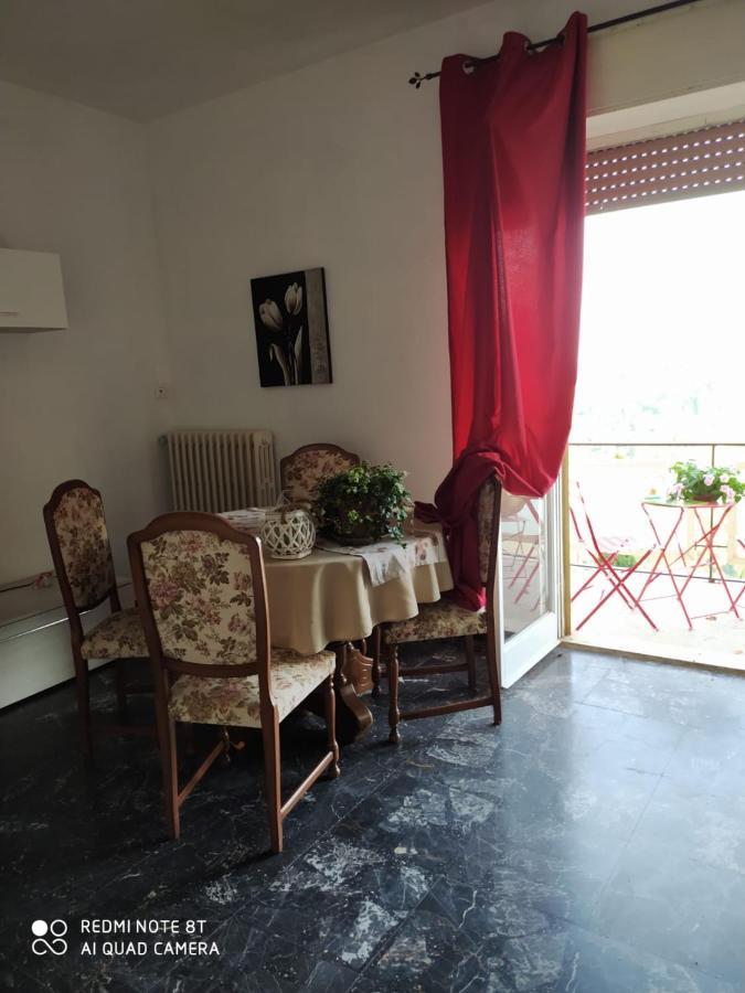 Terrazza Del Poggio Apartment Lubriano Екстериор снимка