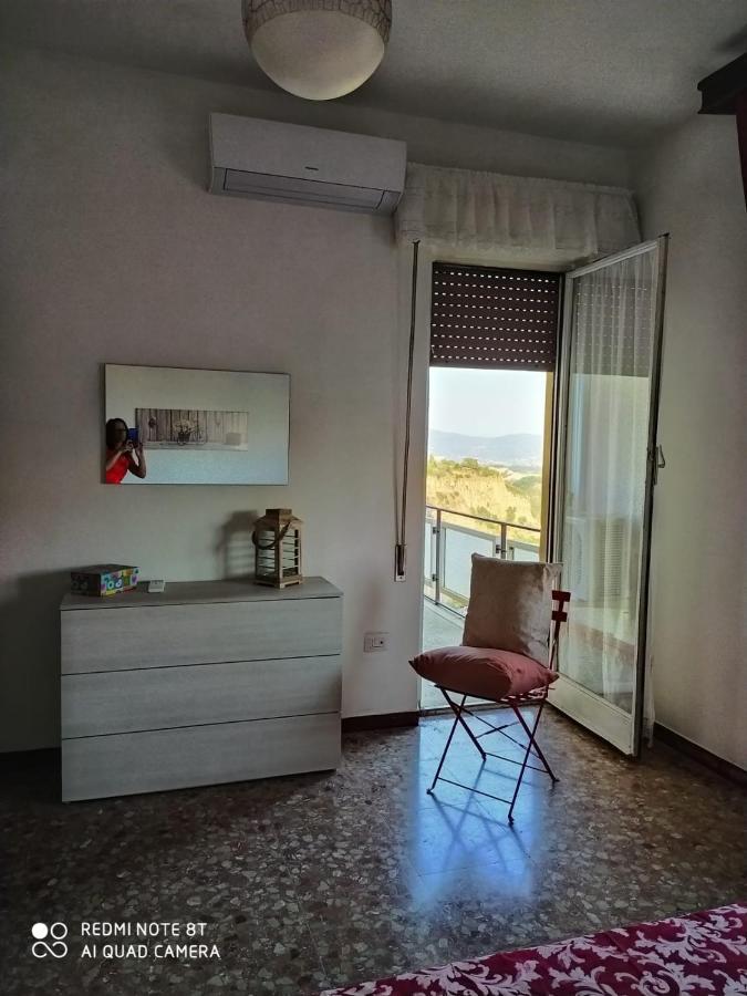 Terrazza Del Poggio Apartment Lubriano Екстериор снимка